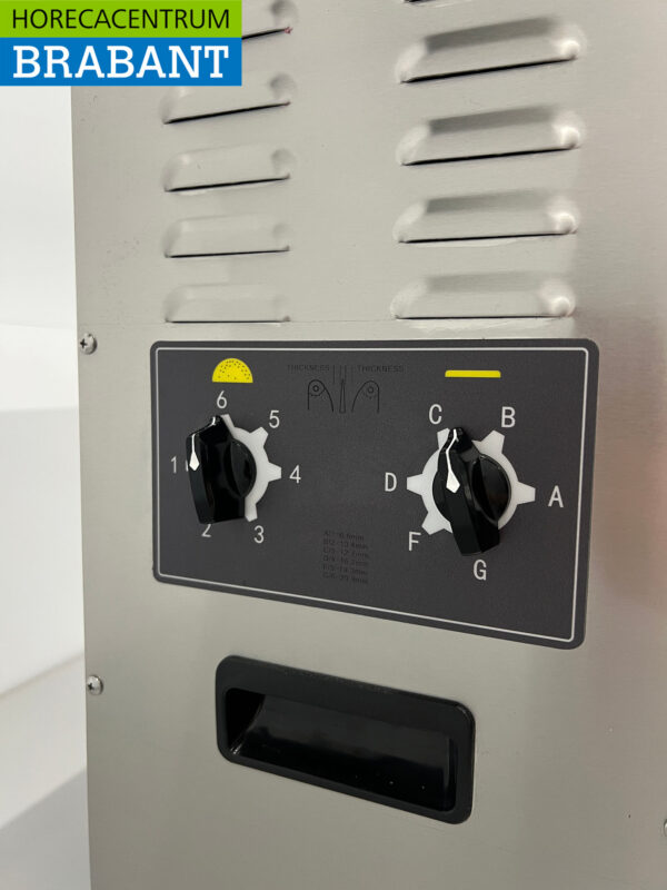 HCB Edelstahl Vertikaler Durchlauftoaster Brotröster Durchlaufofen XL 230V Horeca – Bild 5