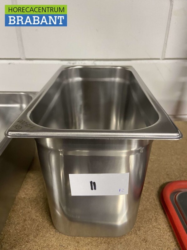 Gastronorm GN-Behälter aus Edelstahl 1/3 Tiefe 200 mm Horeca
