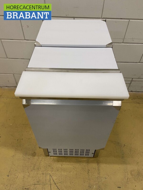 Edelstahl Saladette Gekühlte Arbeitsplatte 1 Tür 1/1 GN 43,5 cm 230V Horeca – Bild 2