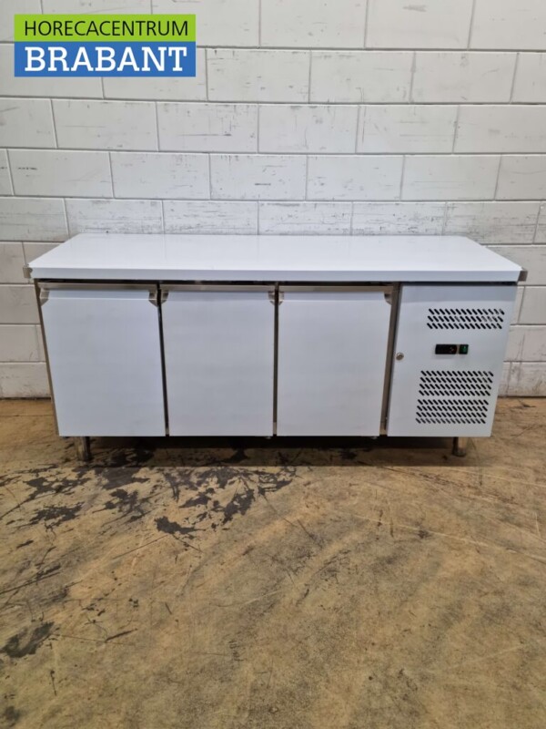 Edelstahl HCB Gekühlte Werkbank 3 Türen 179,5 cm 230V Horeca