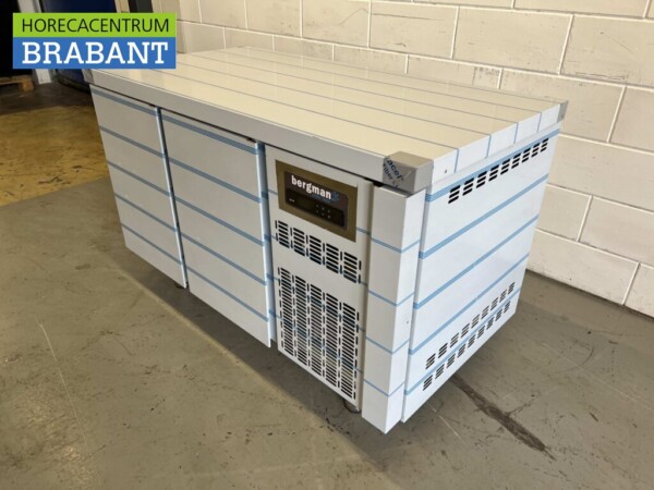 Edelstahl Coreco Premium gekühlte Werkbank 2 Türen 1/1 Gastronorm 134,5 cm Catering – Bild 2