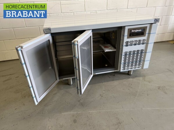 Edelstahl Coreco Premium gekühlte Werkbank 2 Türen 1/1 Gastronorm 134,5 cm Catering – Bild 4