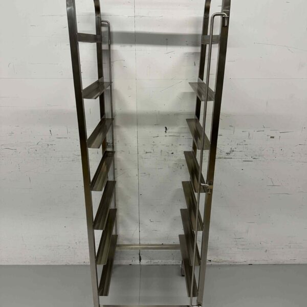 Edelstahl Regalwagen für 7 Waschkisten Waschkörbe 50 x 50 cm Horeca