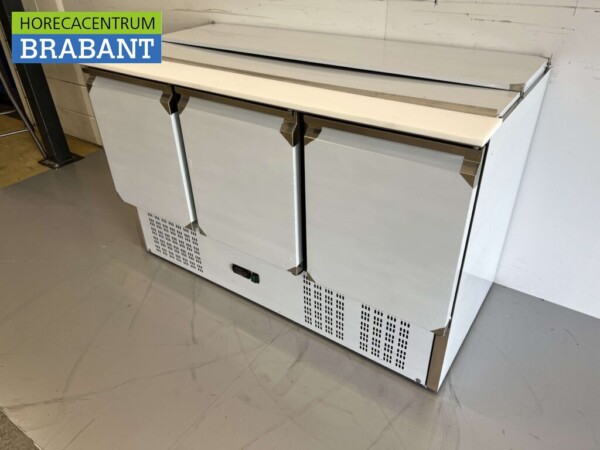Edelstahl Saladette Gekühlte Arbeitsplatte 3 Türen 1/1 GN 137 cm 230V Horeca – Bild 3