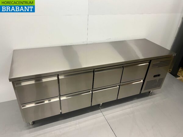Gekühlte Werkbank aus Edelstahl 8 Schubladen 223 cm 230V Horeca – Bild 3