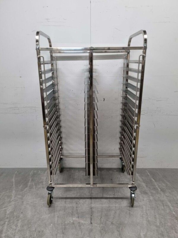 Doppelregalwagen aus Edelstahl 30 x 60/40 cm Bakerynorm Euronorm 91,5 cm Horeca