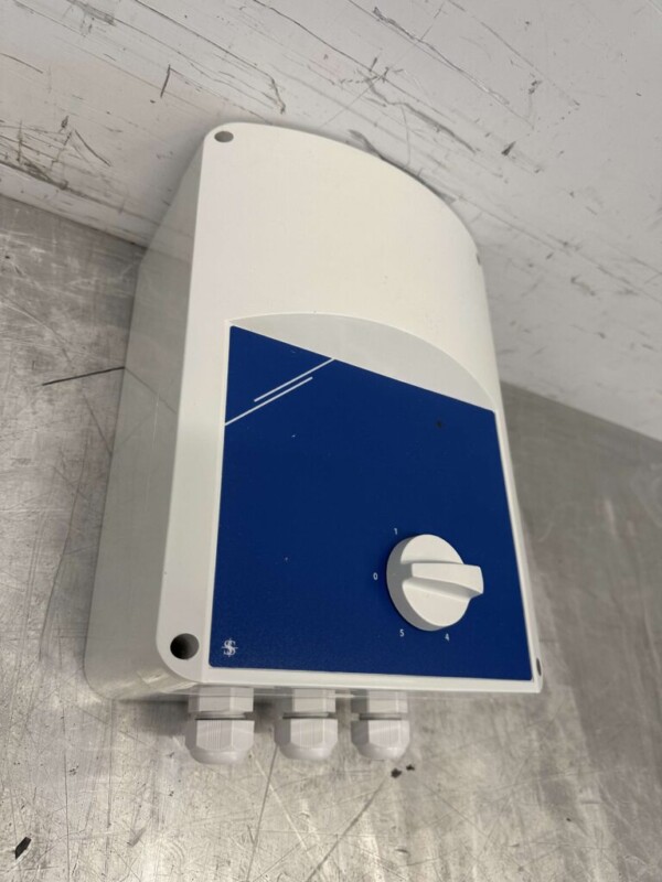 Spannungsregler Traforegler 7,5A 230V Horeca – Bild 3