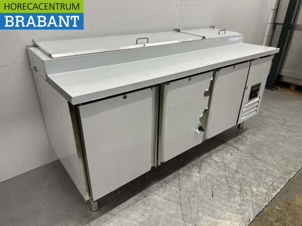 Saro Pizza Werkbank aus Edelstahl Pizzatisch 3 Türen 202 cm 230V Horeca – Bild 3