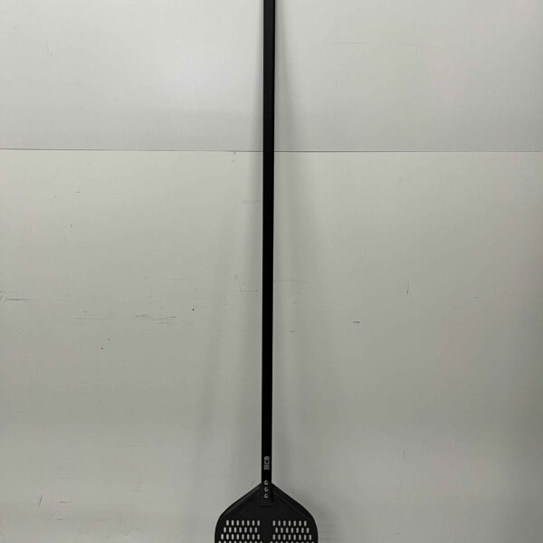 Pizzaschneider harteloxiert, gelochte Klinge 30 cm, Stiellänge 150 cm Horeca