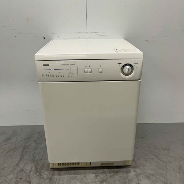 Zanussi TCS683LT Wäschetrockner Trockner 6 kg 230V Horeca