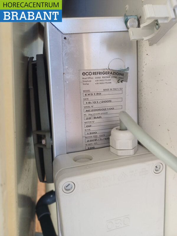 Kühlraum Gefrierzelle mit 2 Biertanks 500 Liter Installation 230V Horeca – Bild 12