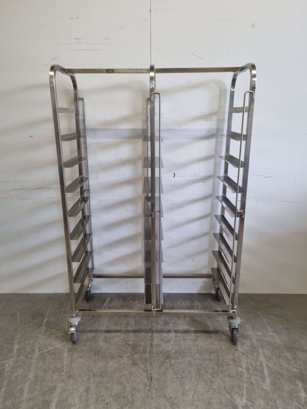 Edelstahl HCB Regal Wagen für 18 Waschkisten Waschkörbe 50 x 50 cm Horeca