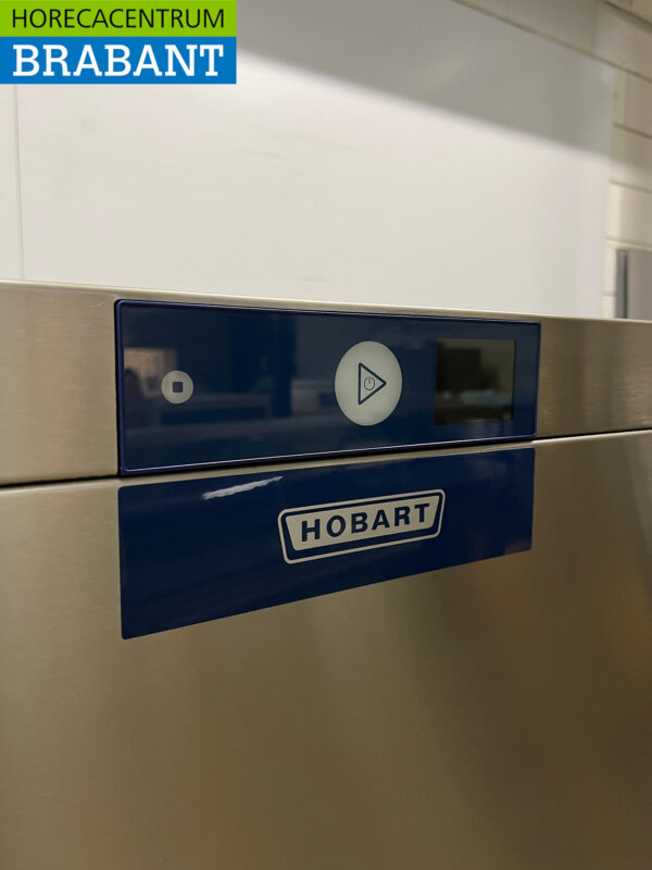 Hobart Durchschubspülmaschine aus Edelstahl mit 2024 Zuführ- und Entnahmetisch! Waschmaschine 400V Horeca – Bild 5
