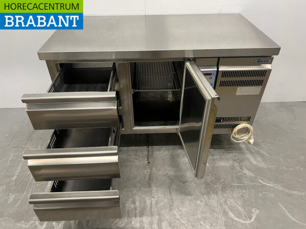 Rostfreier Stahl Gram Gekühlte Werkbank 1 Tür und 3 Schubladen 136,5 cm 230V Horeca – Bild 4