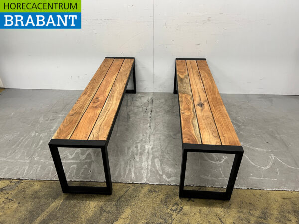 Bolero Set aus 2 Stahlbänken mit Holzsitz Catering