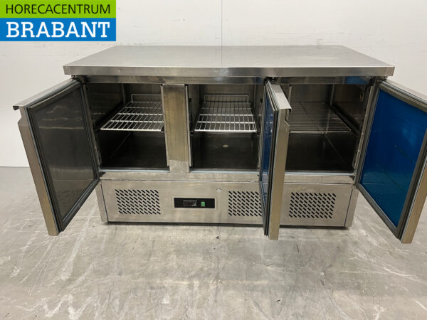 Saro gekühlte Werkbank aus Edelstahl 3 Türen 136 cm 230V Horeca – Bild 4