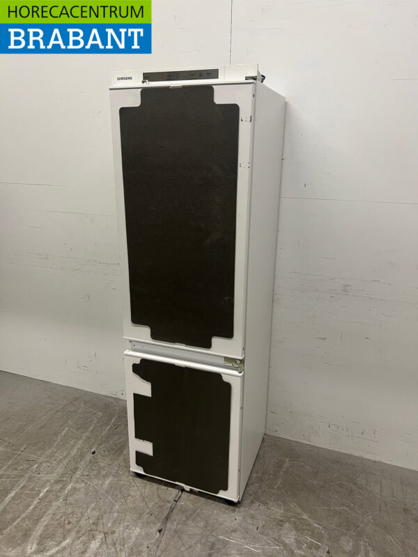 Samsung Einbau-Kühl-Gefrierkombination 267 Liter 230V – Bild 2