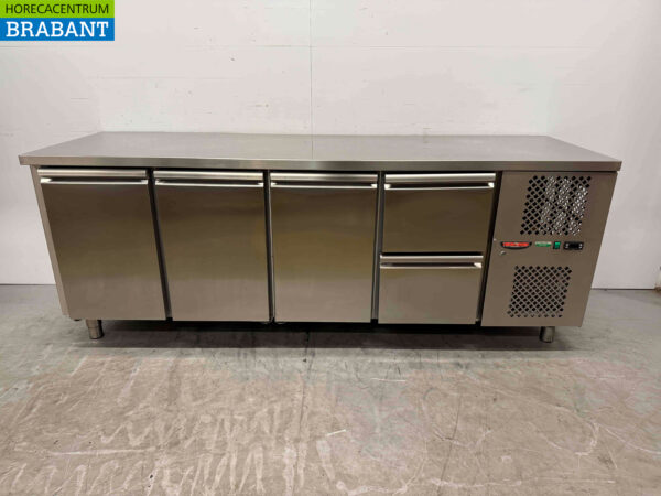 Edelstahl Tecnodom Gekühlte Werkbank 3 Türen und 2 Schubladen 232,5 cm 230V Horeca