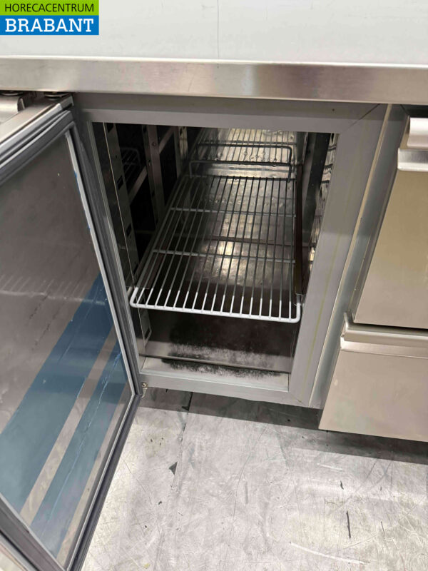 Edelstahl Tecnodom Gekühlte Werkbank 3 Türen und 2 Schubladen 232,5 cm 230V Horeca – Bild 6