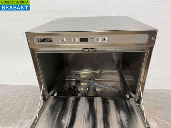 Zanussi NUC3 Geschirrspüler aus Edelstahl mit Ablaufpumpe 230V Catering – Bild 4