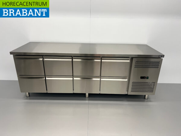 Edelstahl HCB Gekühlte Werkbank 8 Schubladen 223 cm 230V Horeca
