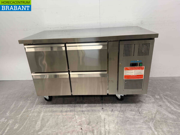 Polar gekühlte Werkbank aus Edelstahl 4 Schubladen 136 cm 230V Horeca