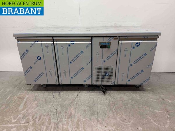 Edelstahl Polar UA072 Gekühlte Werkbank 3 Türen 178,5 cm 230V Horeca