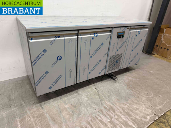 Edelstahl Polar UA072 Gekühlte Werkbank 3 Türen 178,5 cm 230V Horeca – Bild 2