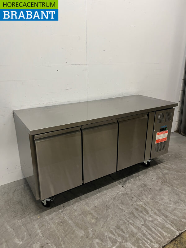 Polar G597 Edelstahl-Kühlwerkbank 3 Türen 179,5 cm 230V Horeca – Bild 3