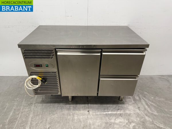 Edelstahl Studio 54 Gekühlte Arbeitsplatte 1 Tür 2 Schubladen 126 cm 230V Horeca
