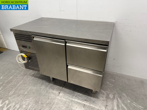 Edelstahl Studio 54 Gekühlte Arbeitsplatte 1 Tür 2 Schubladen 126 cm 230V Horeca – Bild 2