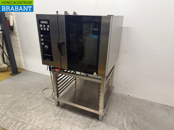 Zanussi Kombidämpfer aus Edelstahl mit Ständer 6 x 1/1 GN 400V Horeca – Bild 2