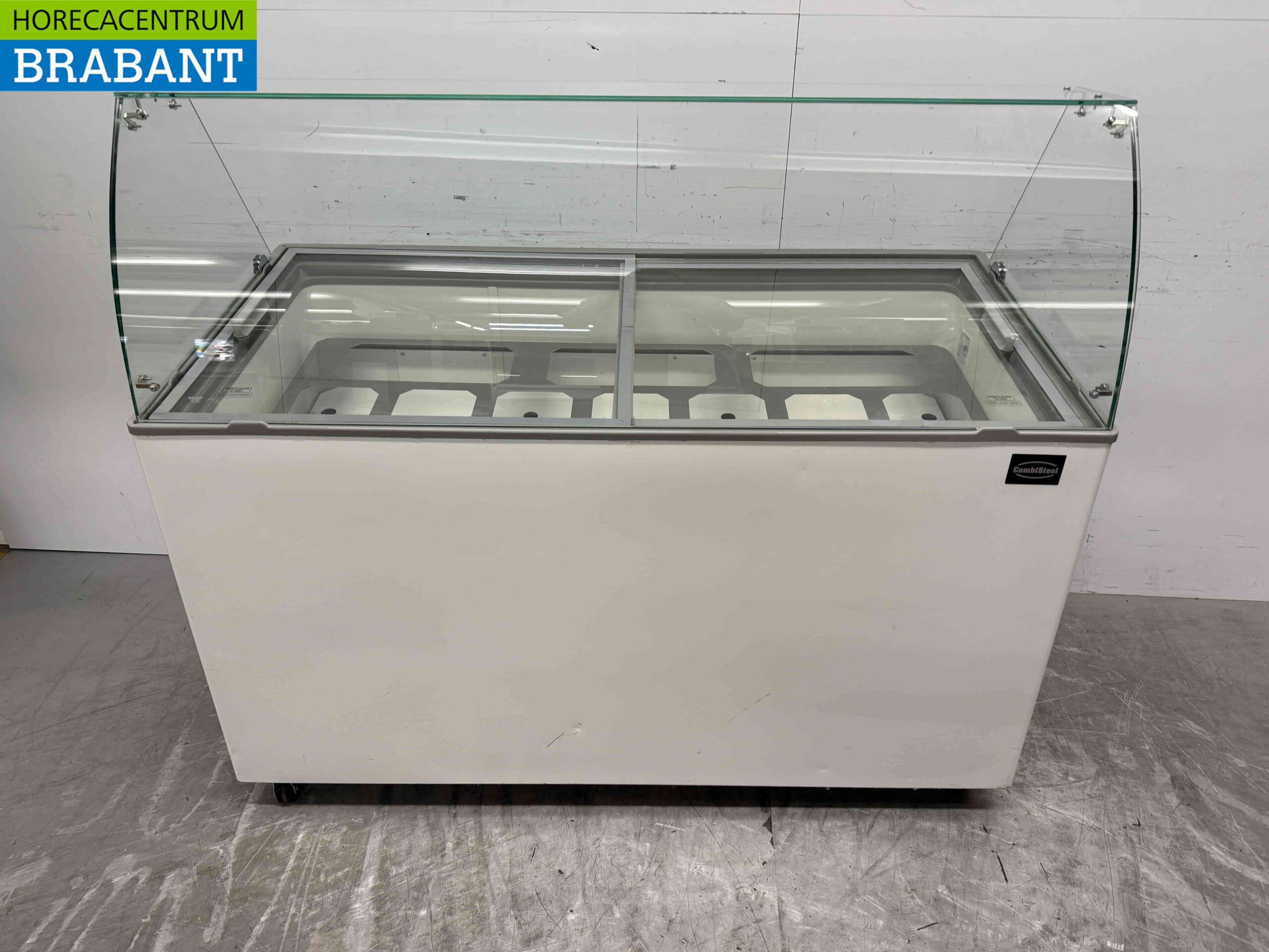 Mobile Combisteel Teneriffa Schaufel-Eisvitrine 10 Fächer 230V Horeca