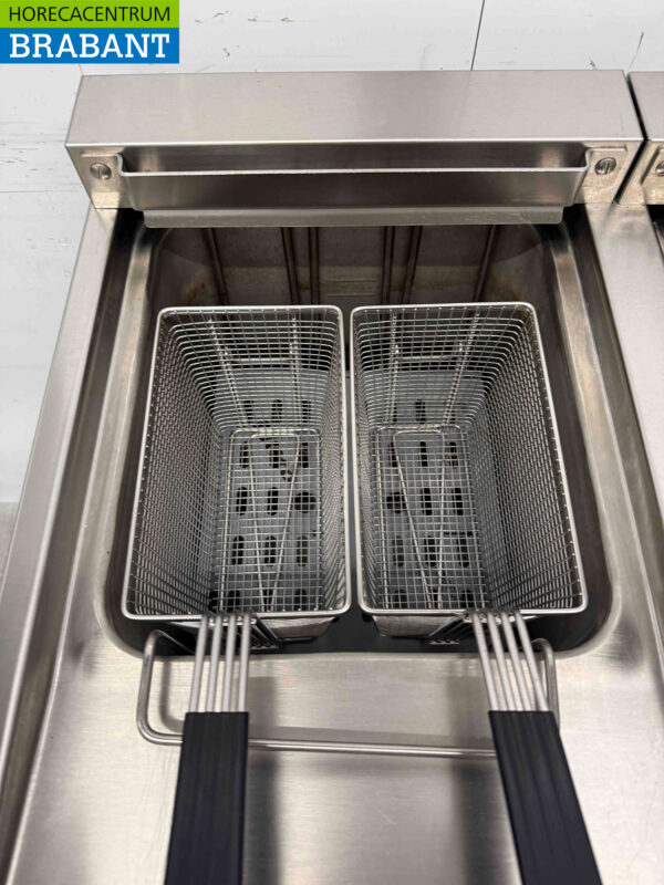 Combisteel Doppelfritteuse aus Edelstahl 2 x 18 Liter 400V Horeca – Bild 6