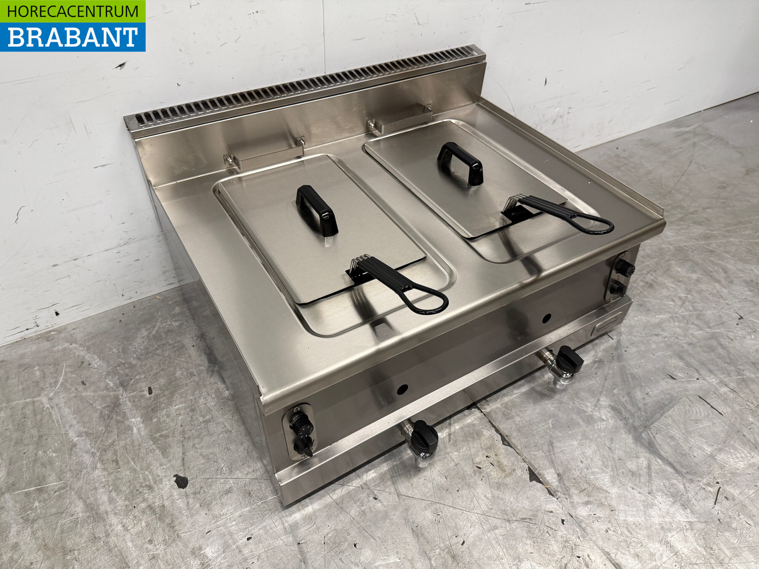 Combisteel Doppel-Fritteuse aus Edelstahl 2 x 8 Liter Erdgas Catering – Bild 3