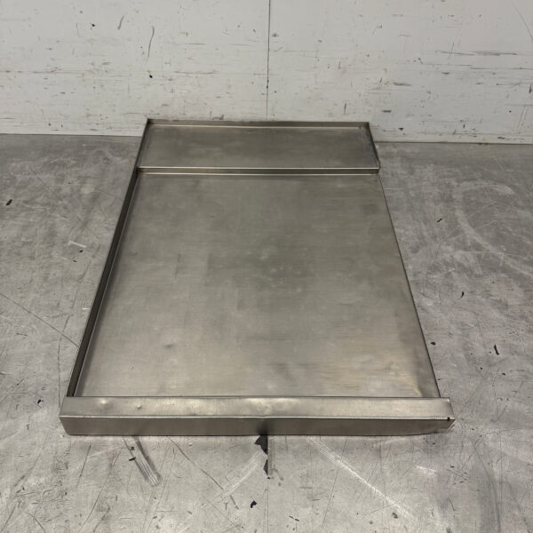 Abtropffläche aus Edelstahl für Durchschubspülmaschine 52 x 76 cm Horeca