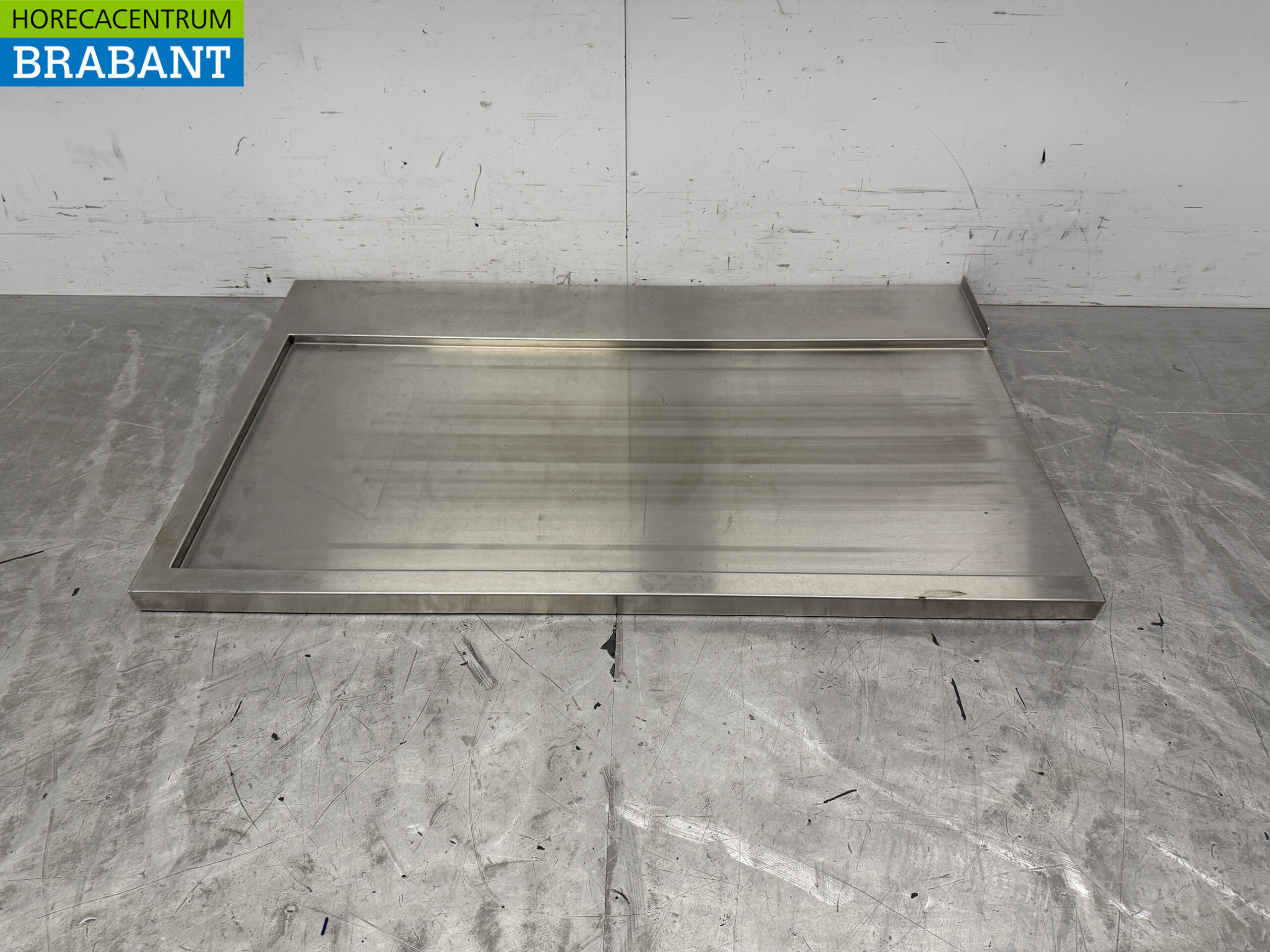 Abtropffläche aus Edelstahl für Durchschubspülmaschine 120 x 72 cm Horeca