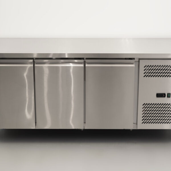 Edelstahl Gefriertruhe Werkbank 3 Türen 1/1 Gastronorm 179,5 cm Catering