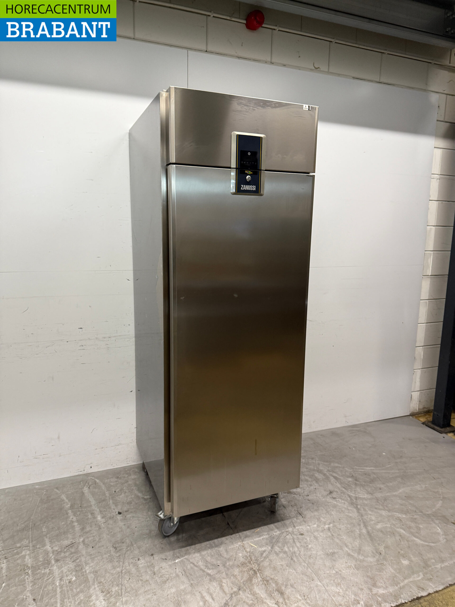 Edelstahl Zanussi Kühlschrank Mobile 670 Liter 230V Horeca – Bild 3