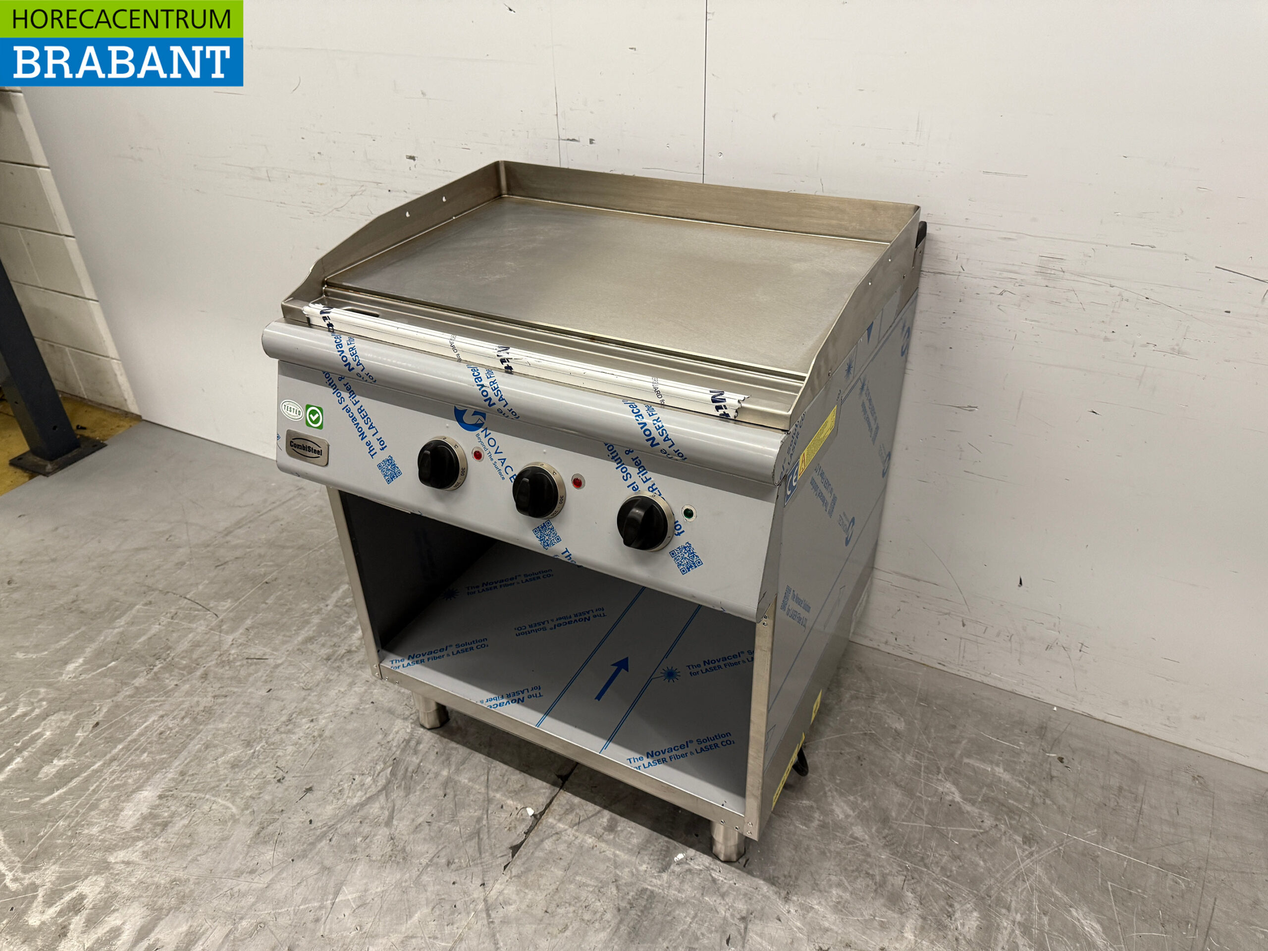 Combisteel Glatte Grillplatte aus Edelstahl 80 cm 400V Horeca – Bild 2