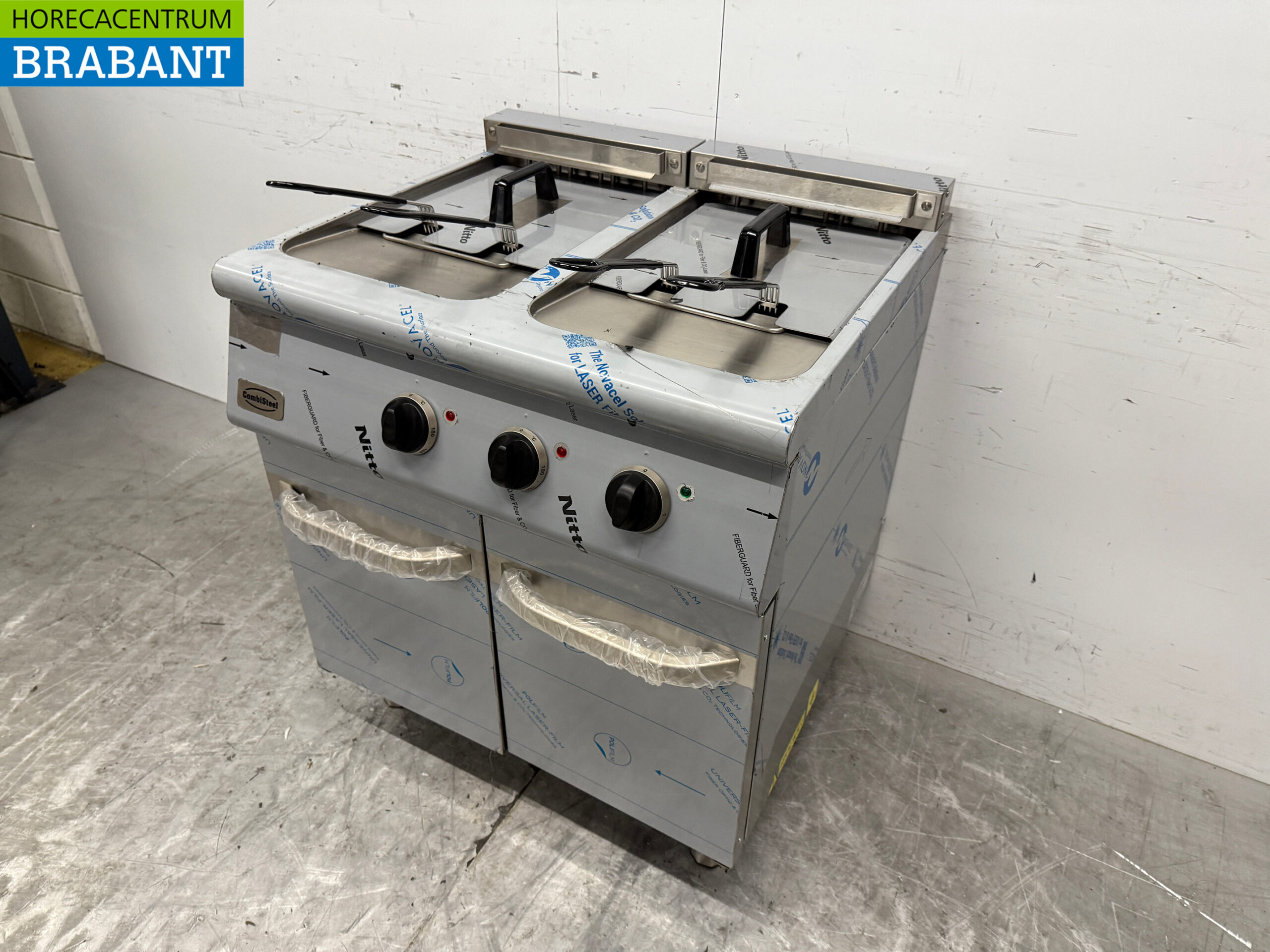 Combisteel Doppelfritteuse aus Edelstahl 2 x 18 Liter 400V Horeca – Bild 2