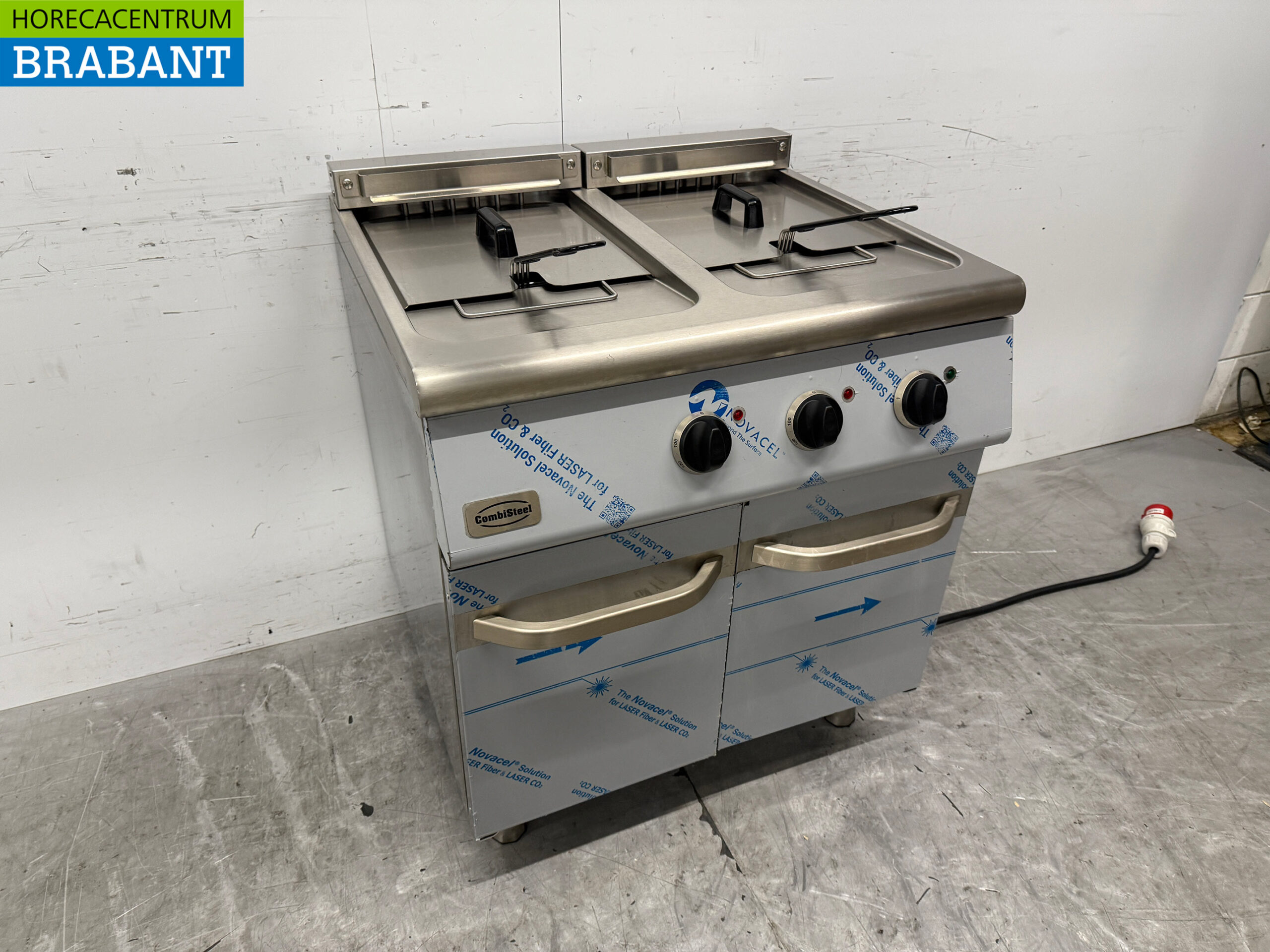 Combisteel Doppelfritteuse aus Edelstahl 2 x 18 Liter 400V Horeca – Bild 3