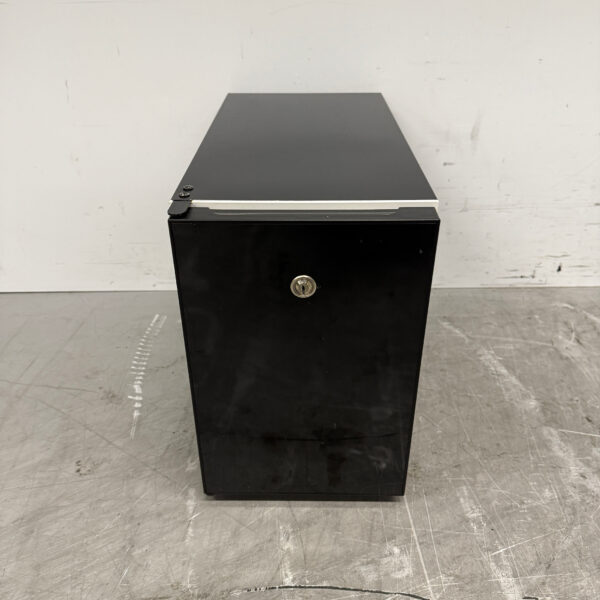 Vitrifrigo FG10i Milchkühler Milchkühlschrank 7,5 Liter 230V Horeca