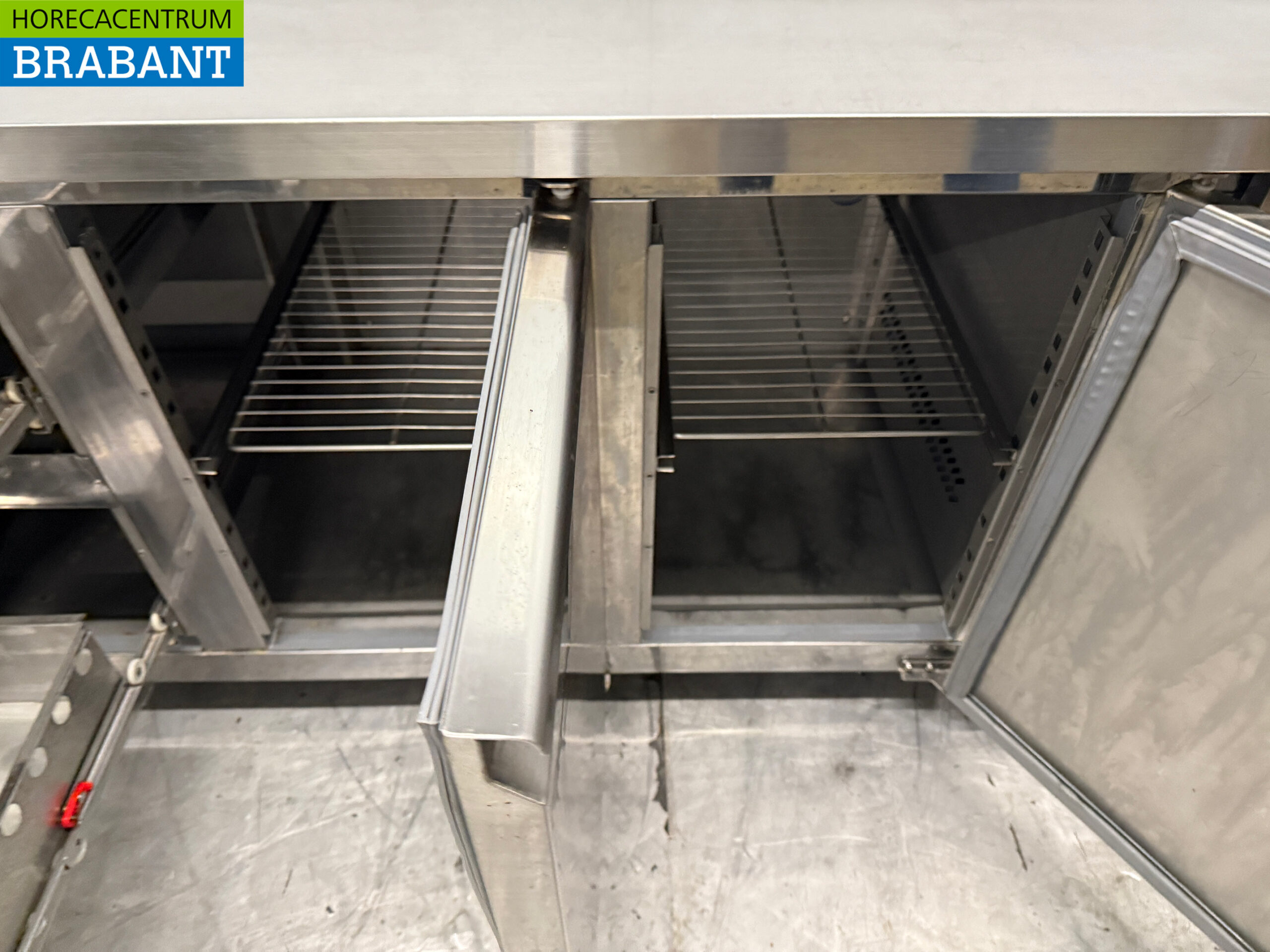 Ecofrost gekühlte Werkbank aus Edelstahl 2 Türen und 2 Schubladen 179,5 cm 230V Horeca – Bild 4