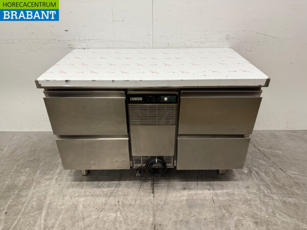 Edelstahl Zanussi gekühlte Werkbank 4 Schubladen 127,5 cm 230v Horeca