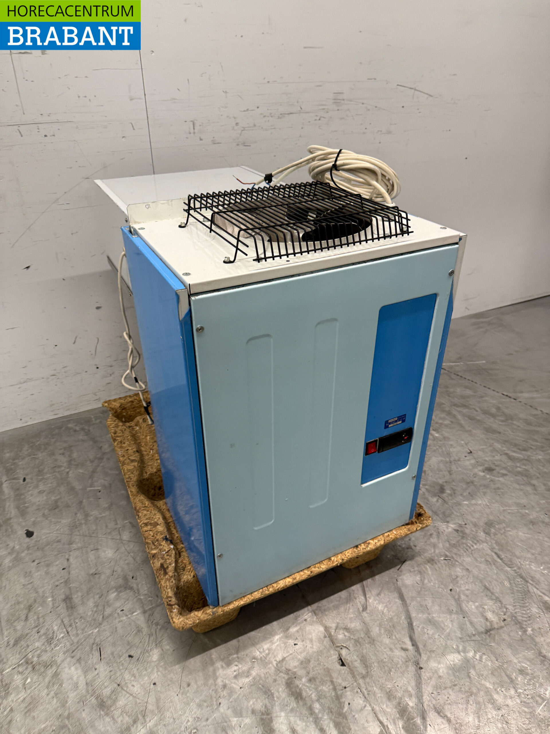 Polar Kühlgerät Monoblock Wandgerät 8.7 m3 230V Horeca – Bild 3