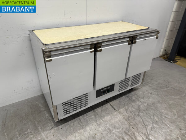 Gekühlte Werkbank aus Edelstahl 3 Türen 137 cm 230V Horeca – Bild 3