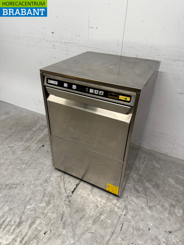 Edelstahlspüle mit Fußbedienung Catering – Bild 6