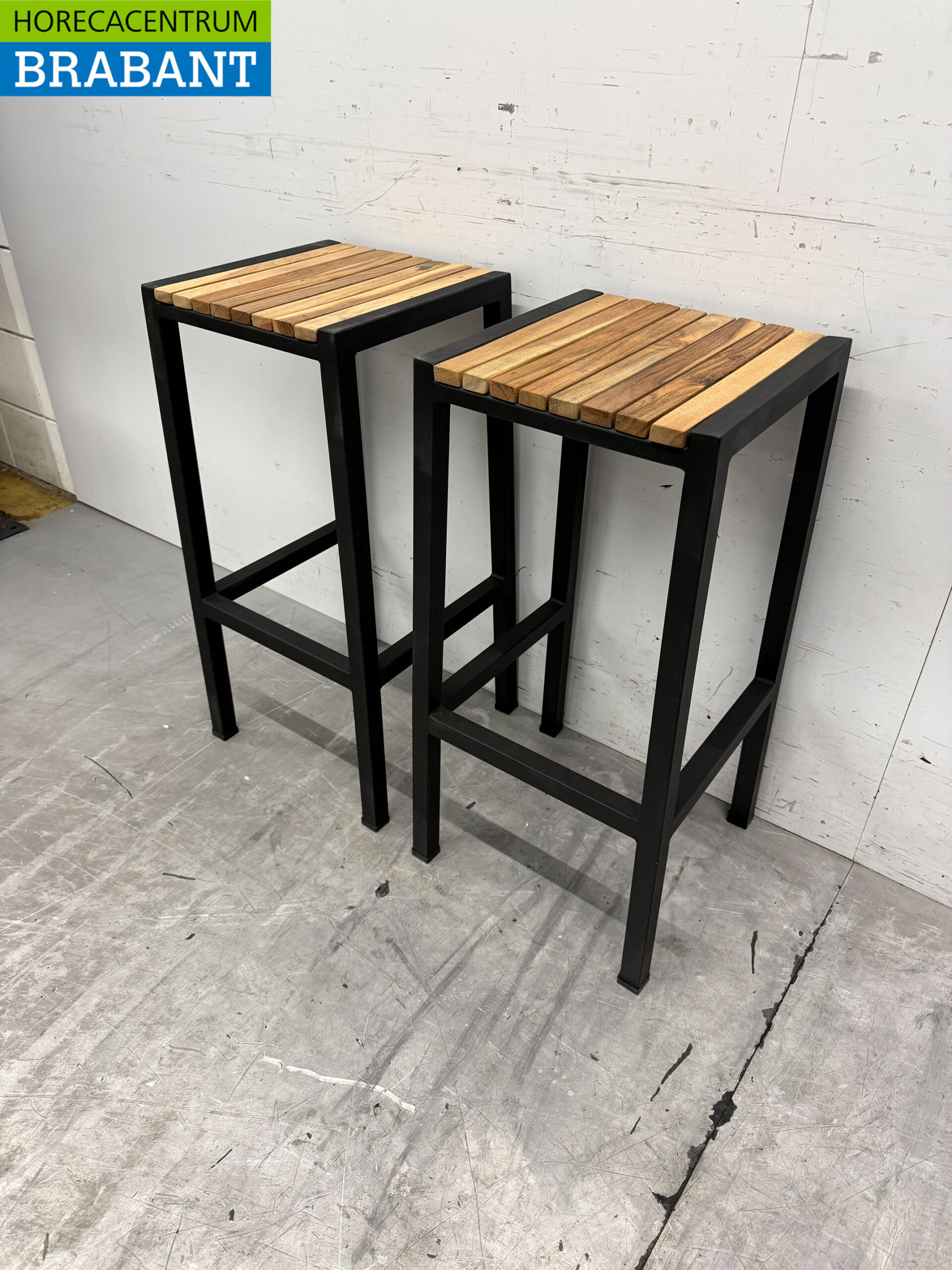 Bolero Stahl und Akazienholz Barhocker Hocker Terrassenhocker 2 Stück Catering – Bild 4