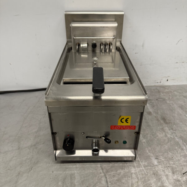 Lotus Fritteuse aus Edelstahl 8 Liter 400V Horeca